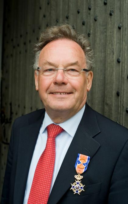 Oud directeur Cok Oostrom overleden